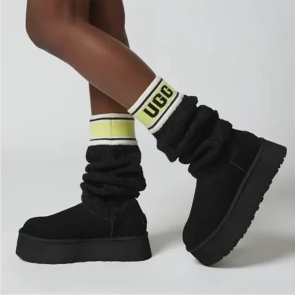 UGG Shoes - UGG®
Sweater Letter Tall
Boot